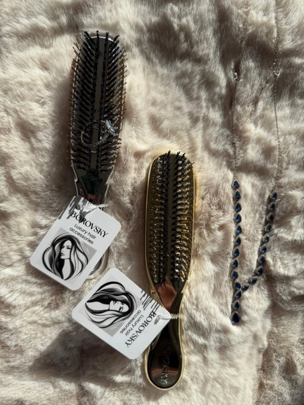 Scalp brush Borovsky gold Szczotka do pielęgnacji włosów i skóry głowy.jpg